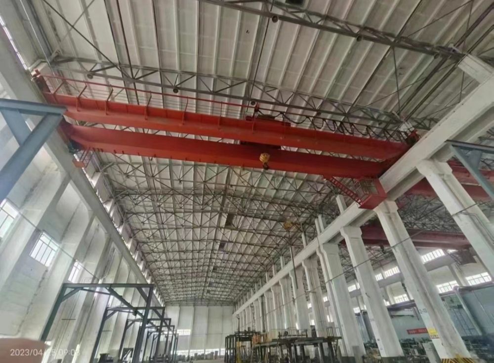 鎮(zhèn)江起重機(jī)、吊機(jī)、天車、QD型吊鉤橋式起重機(jī)