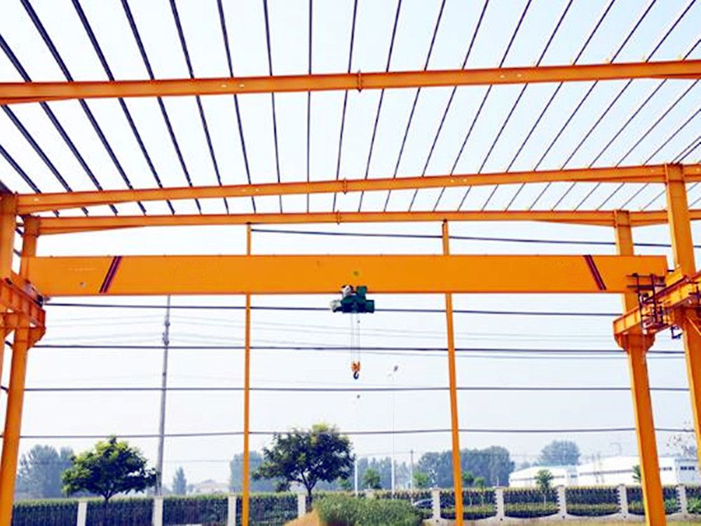歐式起重機(jī)、天車(chē)、吊機(jī)、低凈空電動(dòng)單梁起重機(jī)設(shè)計(jì)制造、安裝維修