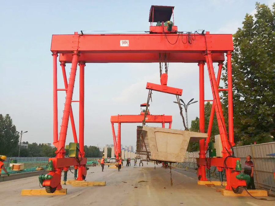 南昌輪胎式龍門吊、90噸輪胎式提梁機(jī)