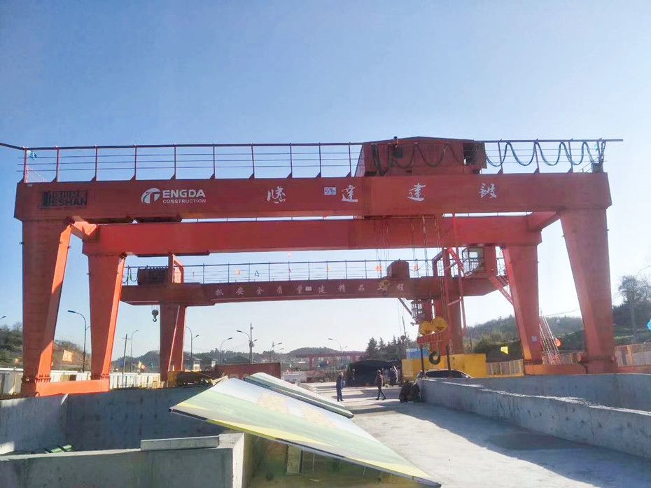 廣西龍門吊、柳州門式起重機(jī)、出渣機(jī)、門式起重機(jī)廠家銷售服務(wù)