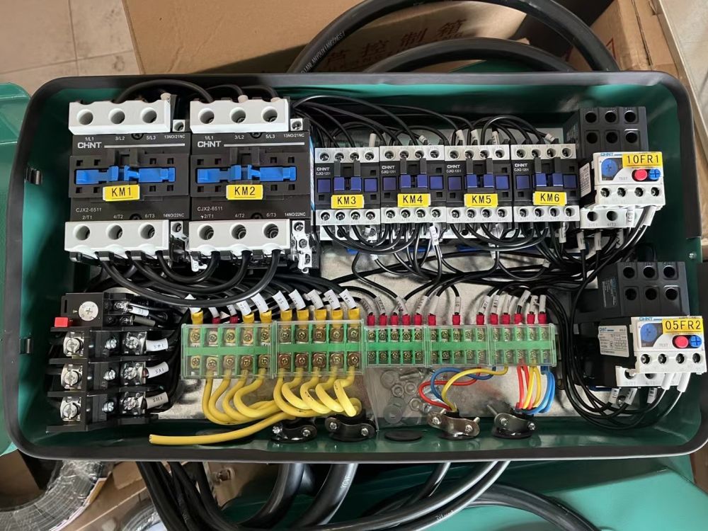 電動葫蘆電器控制箱 (2).jpg